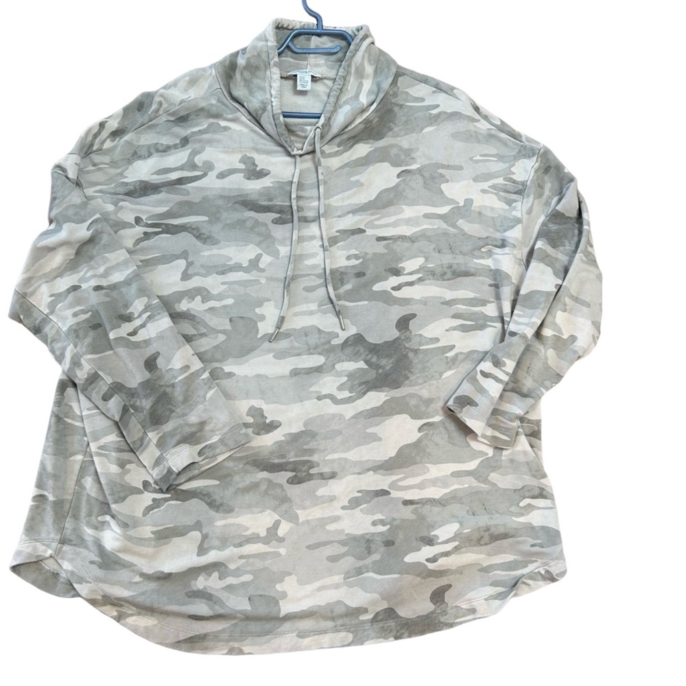 Carolina Belle Montreal Camo Cowl Neck Hoodie 2X EUC Soft